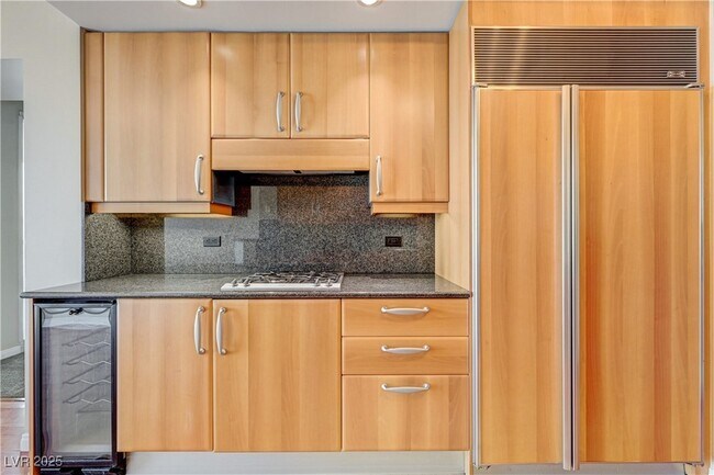 Building Photo - 2857 Paradise Rd