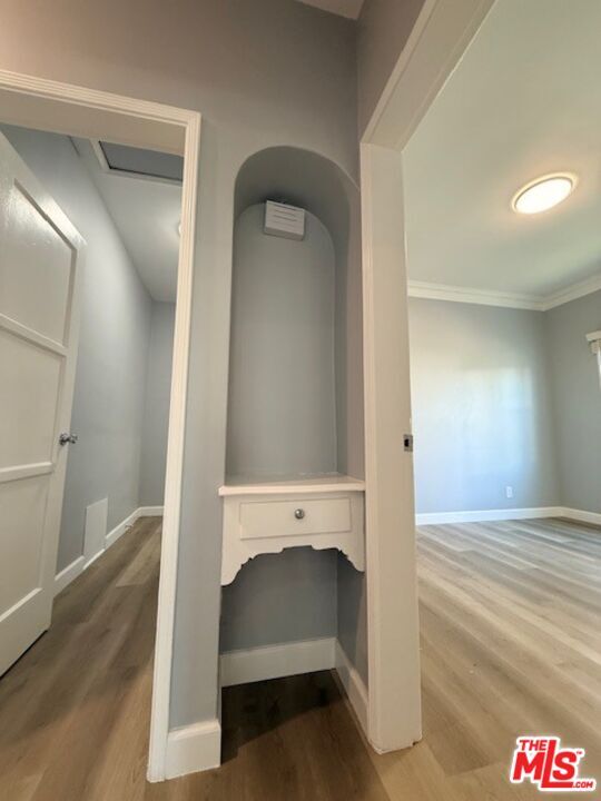 Building Photo - 2830 W 3rd St