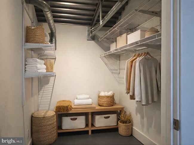 Building Photo - 2328 Champlain St NW