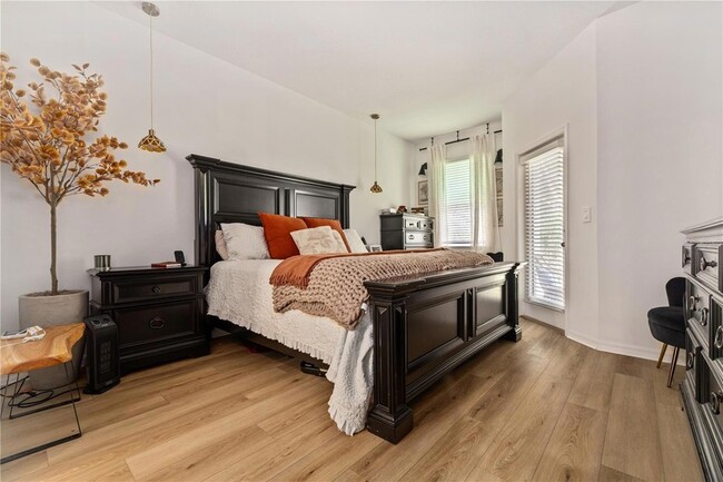 Building Photo - 10070 Trumpet Honeysuckle Wy