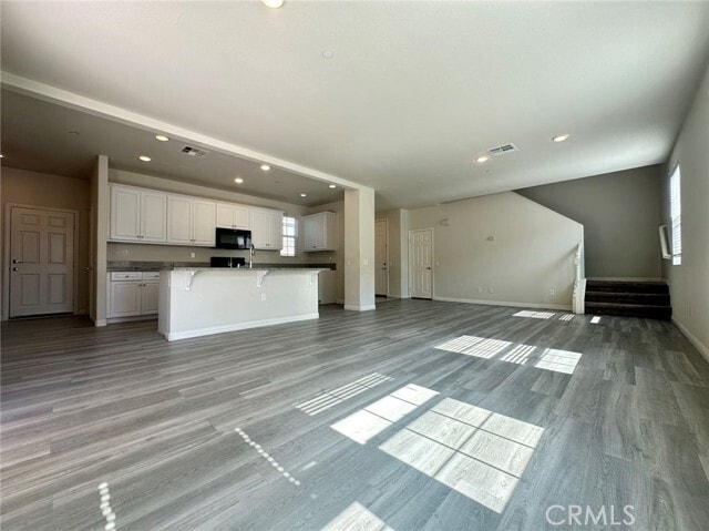 Building Photo - 5983 Silveira St