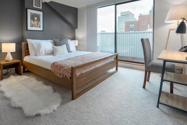 Building Photo - Bowdoin School, 45 Myrtle St