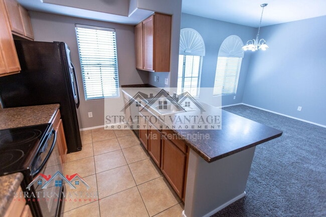 Building Photo - 900 S 94th St