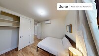 Building Photo - Private bedroom in 3 bed/2 bath Home