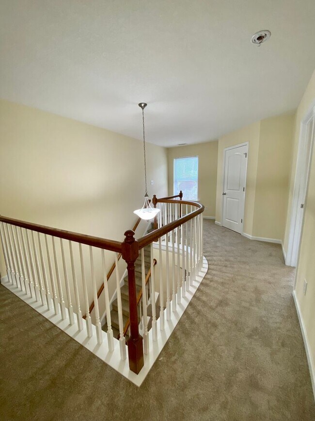 Building Photo - Outstanding Two Story Home - Two Car Garage