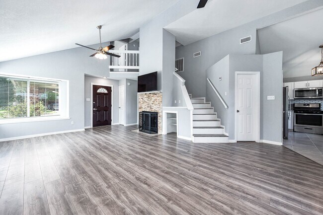 Building Photo - 20502 Cocoplum Dr