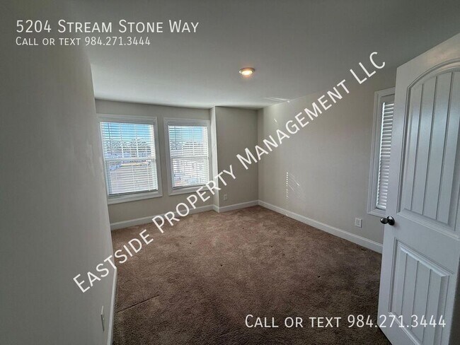 Building Photo - 5204 Stream Stone Way