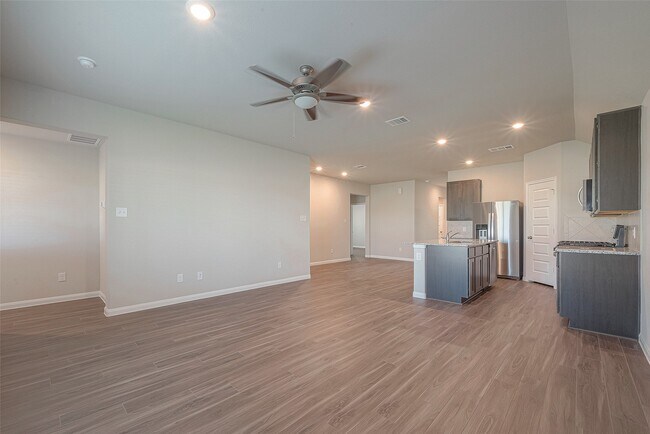 Building Photo - 5318 Briana Dee Dr