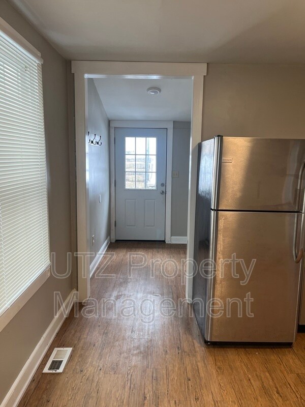 Building Photo - 29 John St