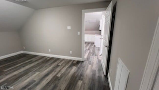 Building Photo - 109 Wanaque Ave