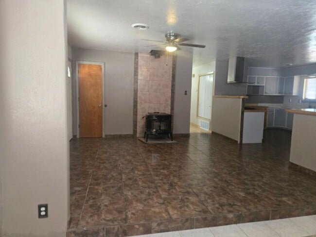 Building Photo - 2329 N Kimberly Dr