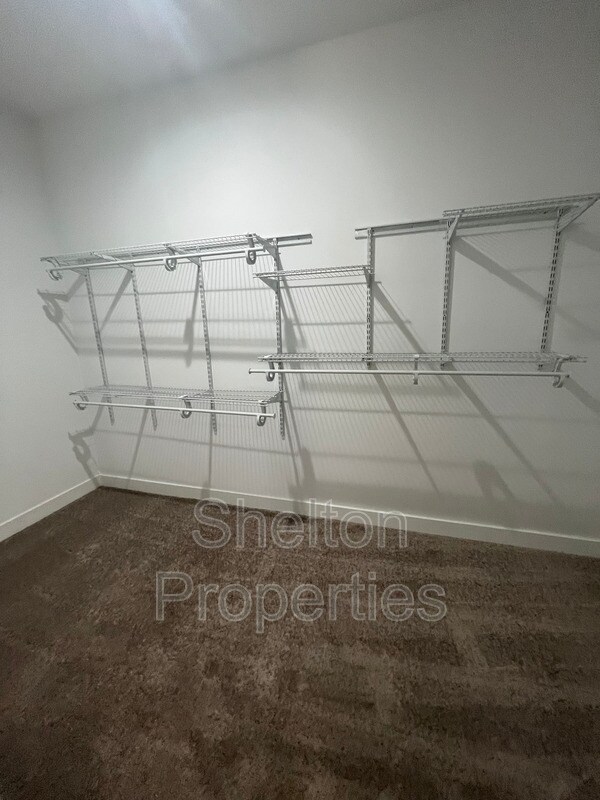 Building Photo - 120 S 91st Dr