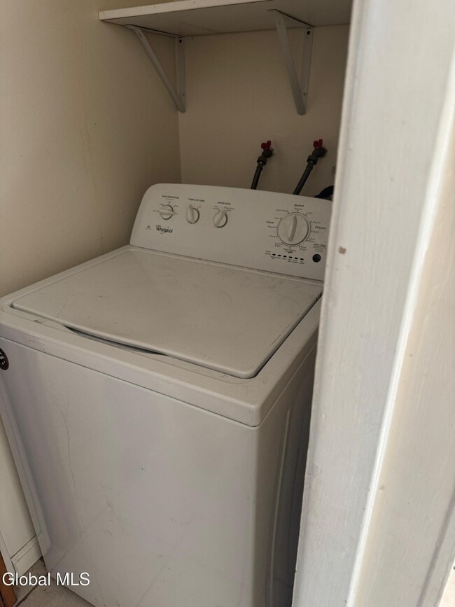 Building Photo - 535 Hamilton St