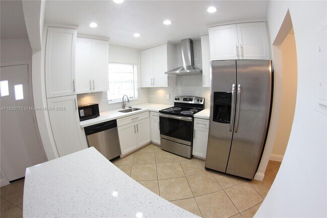 Building Photo - 2050 NW 81st Ave