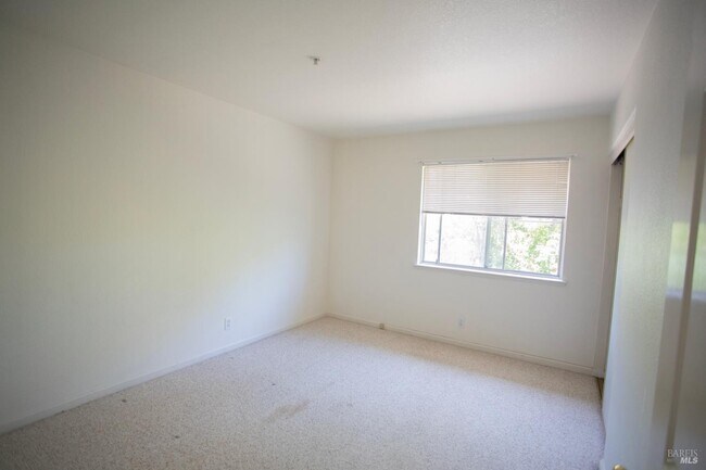 Building Photo - 1549 Monarch Pl