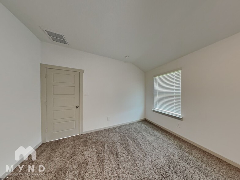 Building Photo - 7815 Cattleman Vly Dr