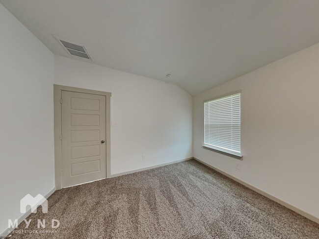 Building Photo - 7815 Cattleman Vly Dr