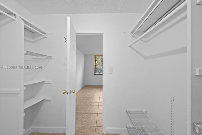 Building Photo - 1800 Sans Souci Blvd