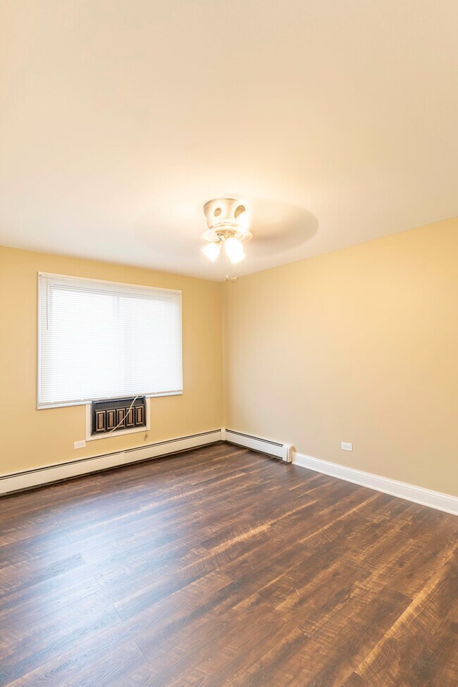 Building Photo - 5700 S Archer Ave