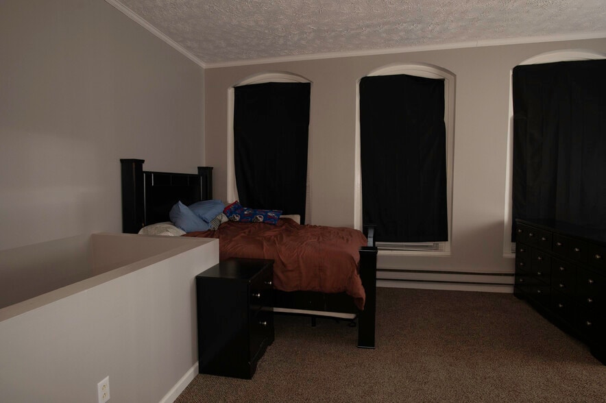 Upstairs Bedroom - 77 Fall St