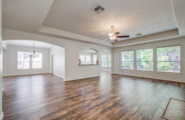 Building Photo - 7814 Heron Lakes Dr