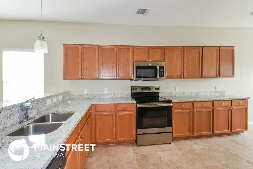 Building Photo - 9522 Ascending Port