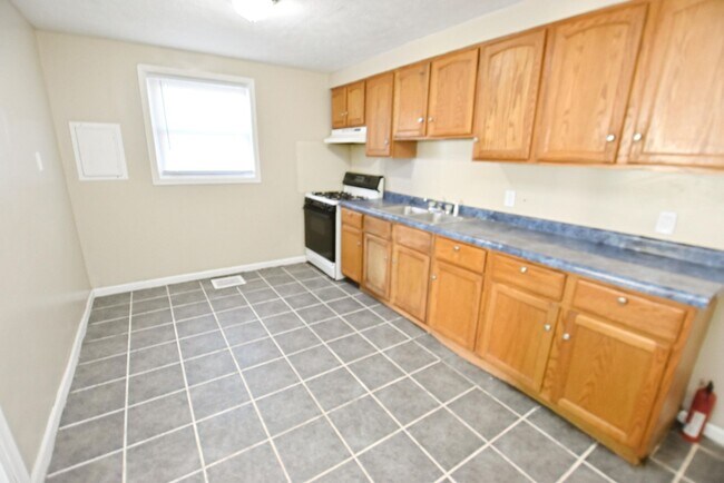 Building Photo - South Bend home for rent