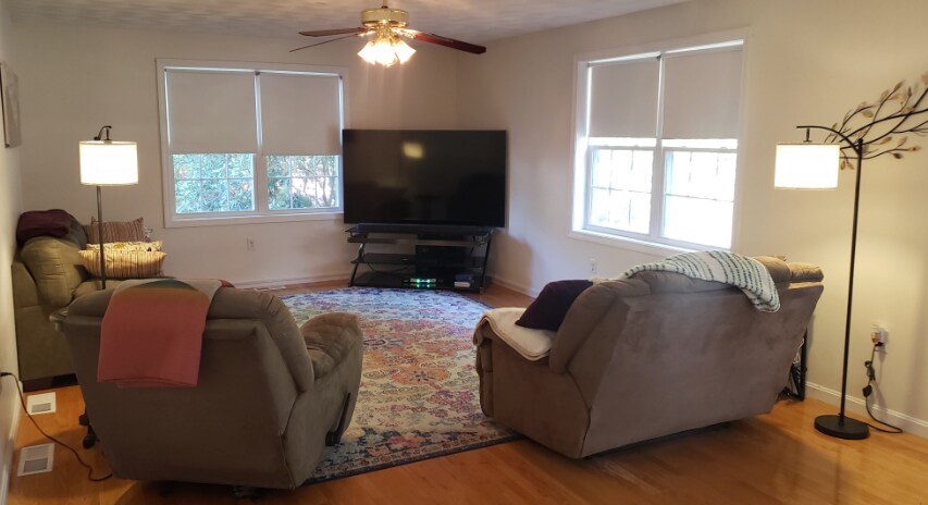 Building Photo - 10 Keneson St