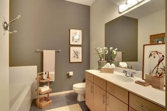 Building Photo - JANUARY MOVE-IN SPECIAL FOR QUALIFIED APPLICANTS - Absolutely Gorgeous 2 BR, 2 BA Condo Just Step...