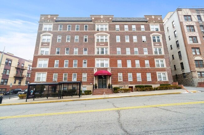 Building Photo - 6045 JFK Blvd E