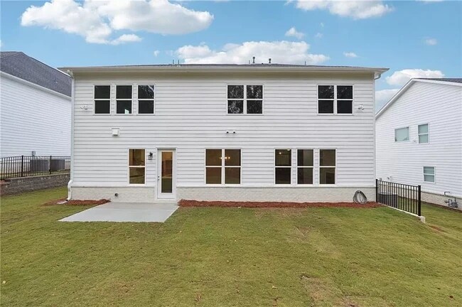 Building Photo - 2885 Ferncliff St
