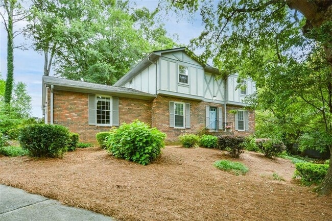 Building Photo - 435 Stonebridge Dr