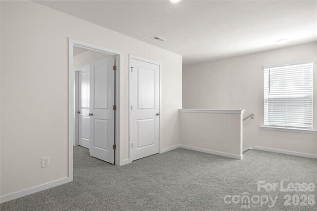 Building Photo - 12027 Zazu Wy