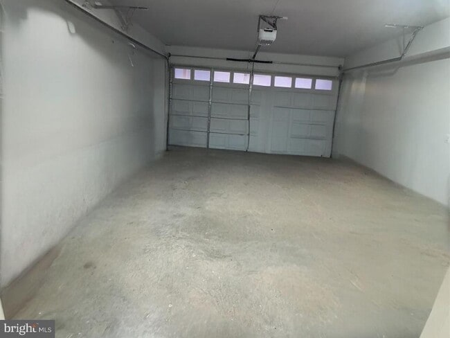Building Photo - 5818 Imperial Dr