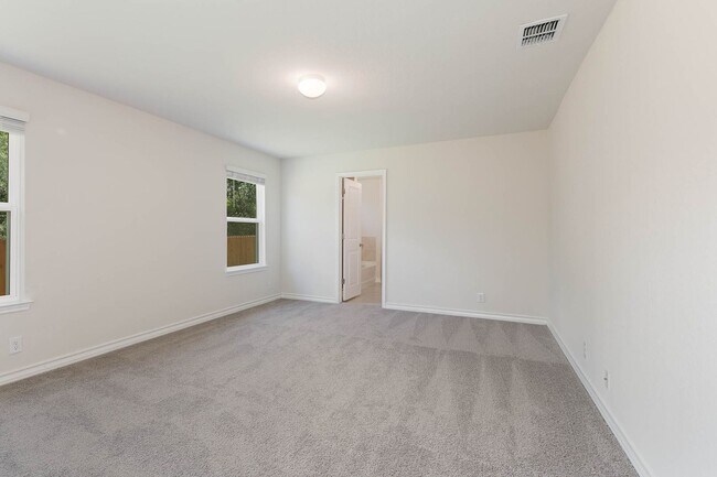 Building Photo - Valley Ranch ~Northwest San Antonio