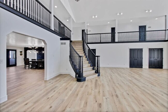 Building Photo - 4611 S Merrivale Pl