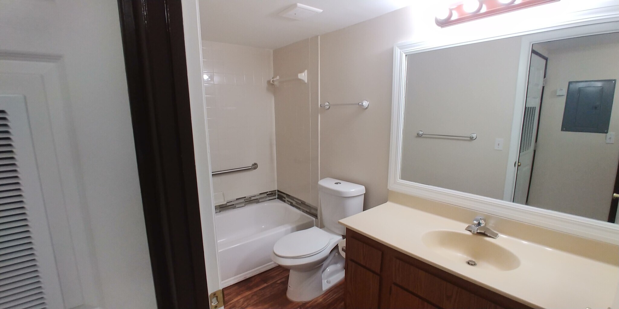 Building Photo - 2517 S 17th St