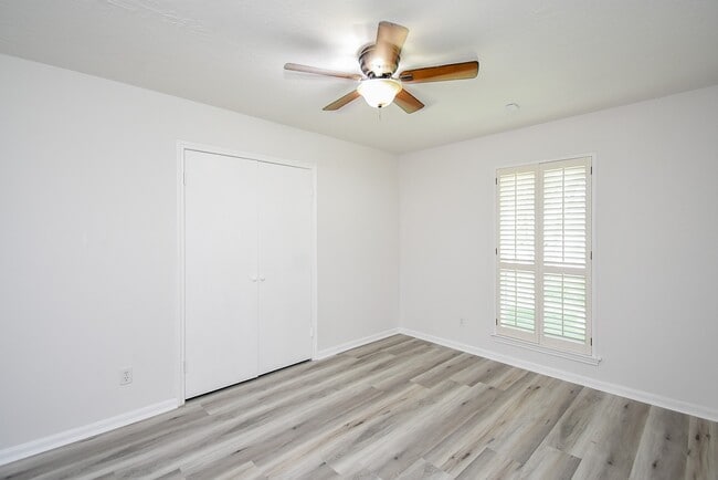 Building Photo - 154 Squires Bend