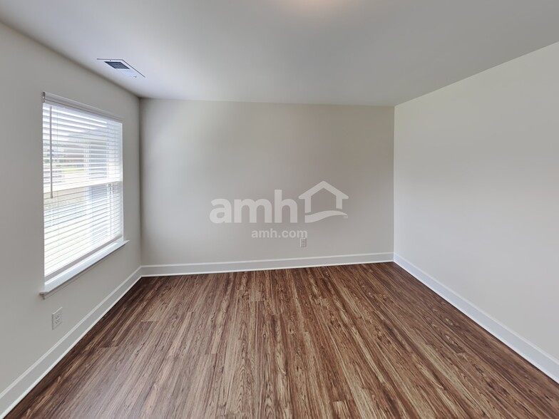 Building Photo - 4314 Spregan Way