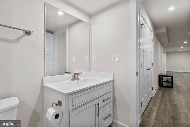 Building Photo - 12105 Empire Ln