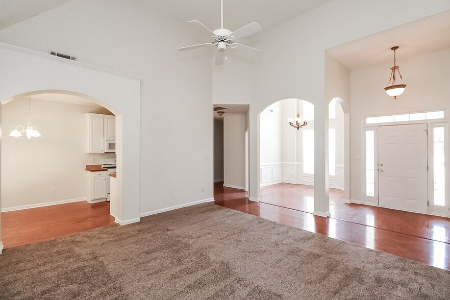 Building Photo - 363 Freeman Forest Dr