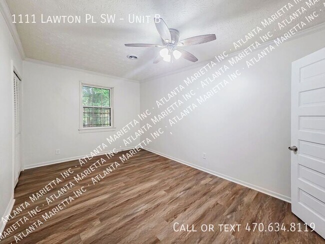 Building Photo - 1111 Lawton Pl SW
