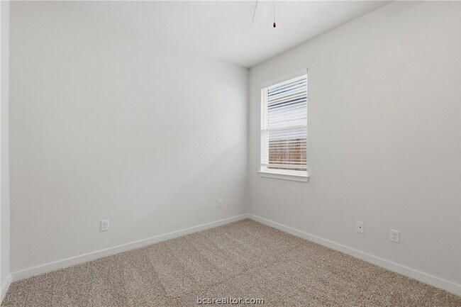 Building Photo - 10633 Burgundy Berry Wy