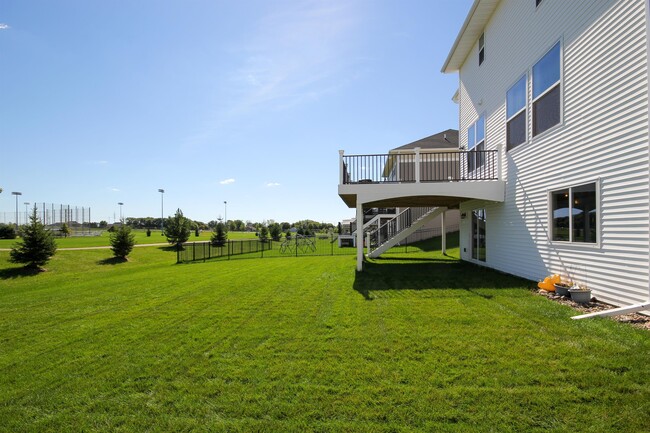 Building Photo - 15742 Everglade Ave
