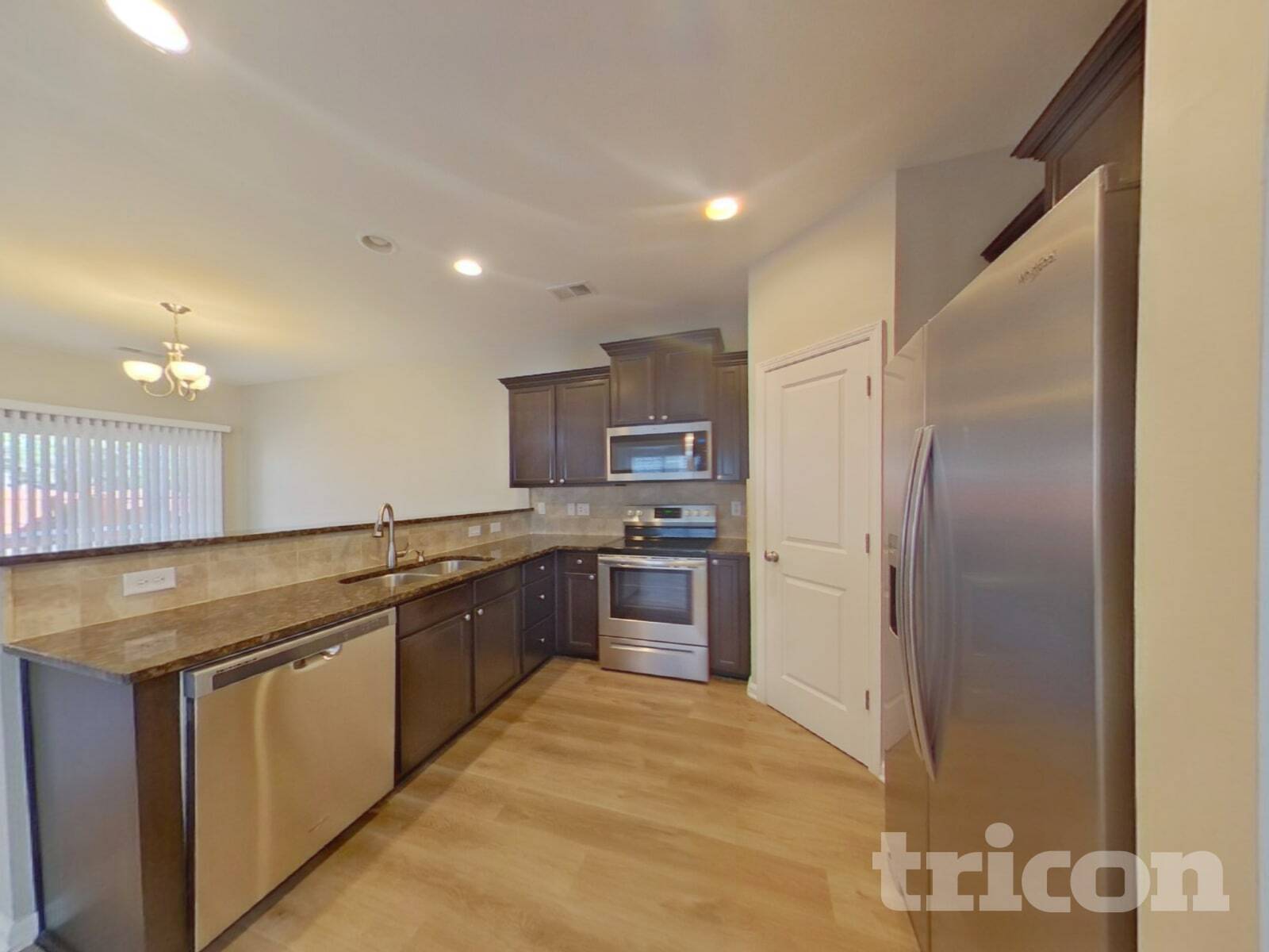 Building Photo - 209 Autumn Stroll Ct