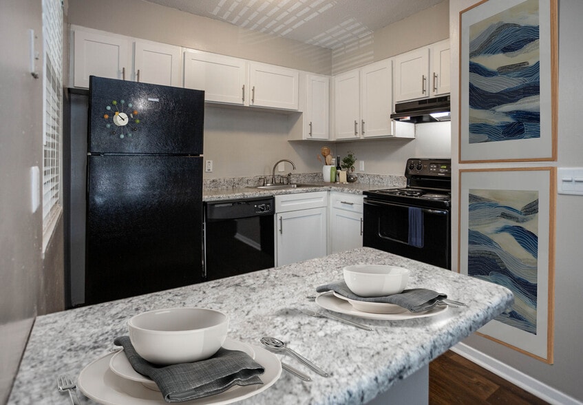 Virtually Staged - Riverside North Apartment Homes