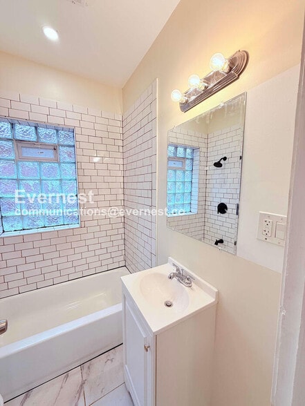 Building Photo - 5133 Whitfield St