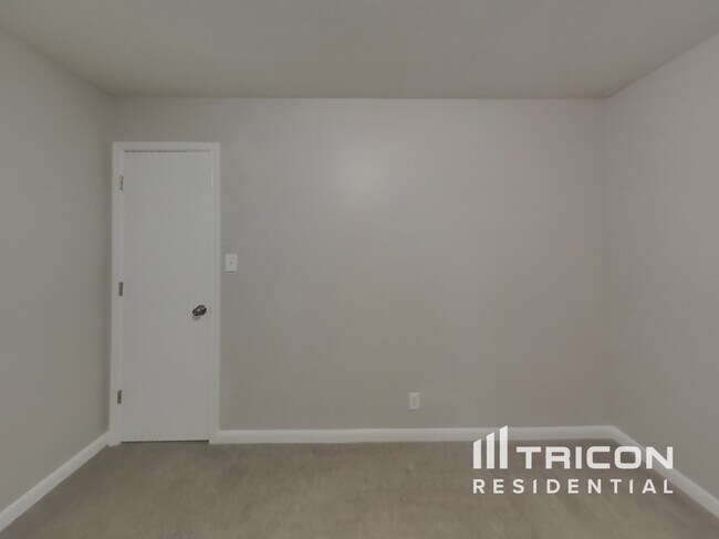 Building Photo - 8538 Rita Blanca Dr