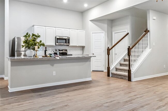 Building Photo - 428 Cross Barn Blvd