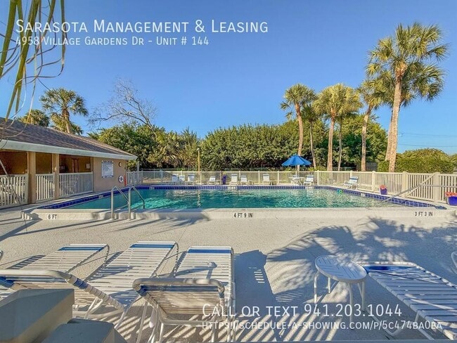 Building Photo - 4958 Village Garden Dr